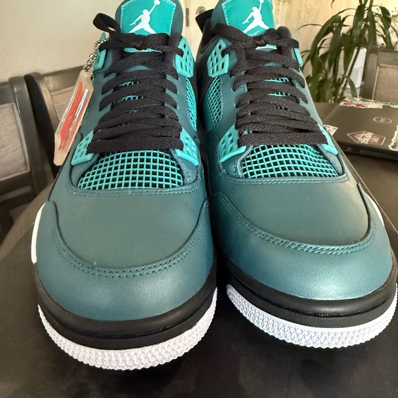 Air Jordan 4 Retro 30th Anniversary Sneakers Teal Size 11